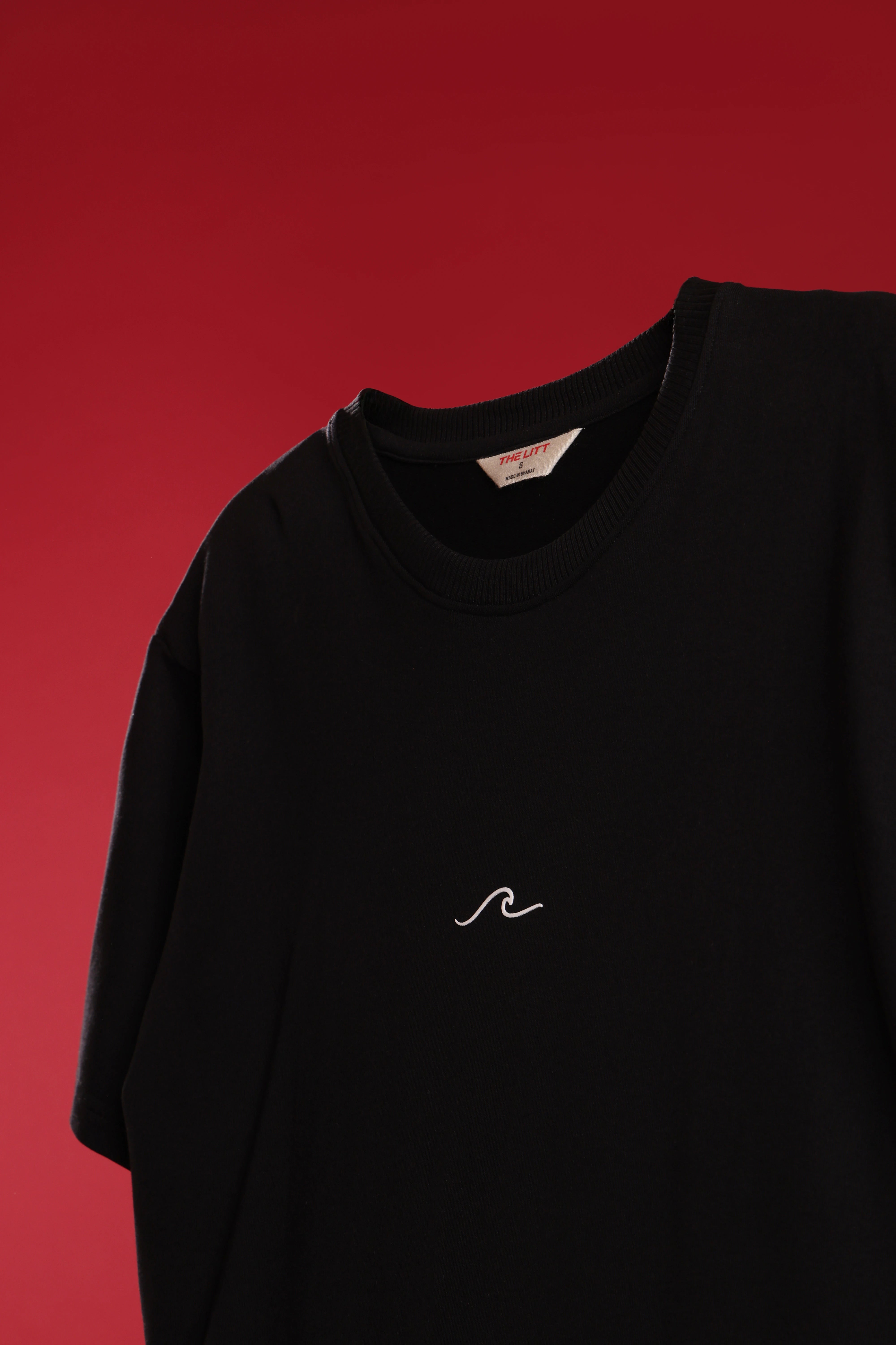 Oversized Black T-Shirt – Born to Discover