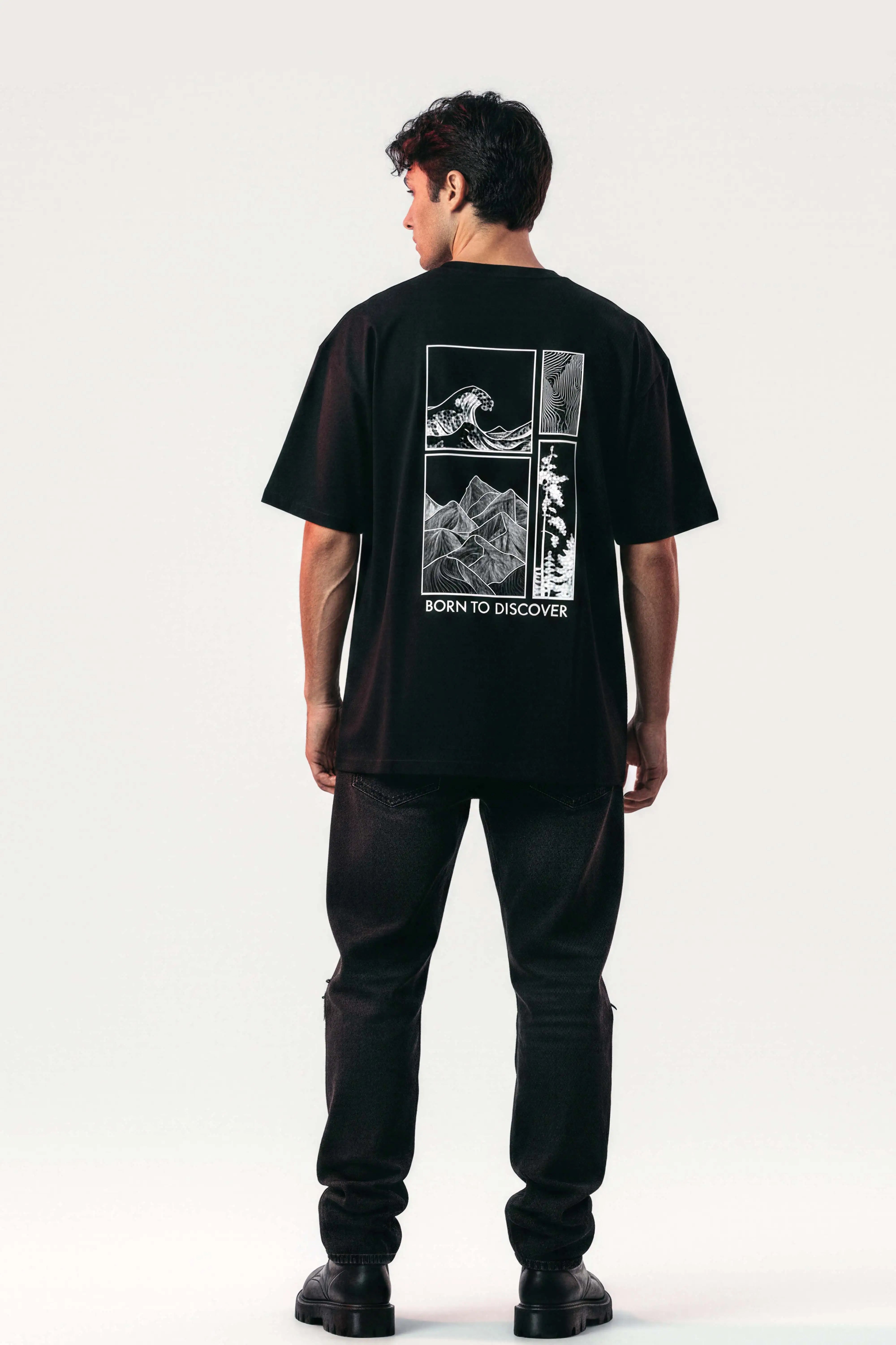 Oversized Black T-Shirt – Born to Discover