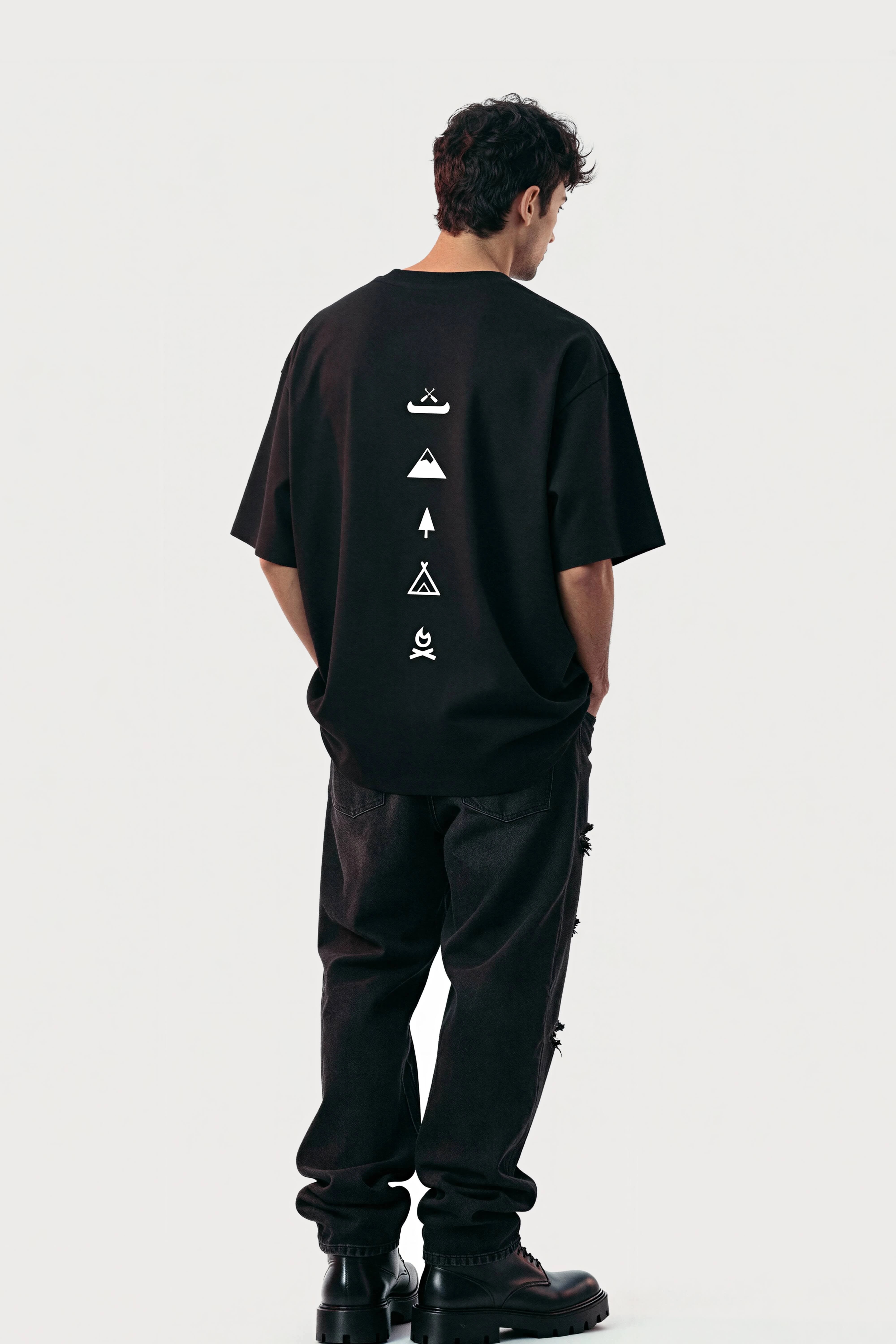 Oversized Black T-Shirt – Escape