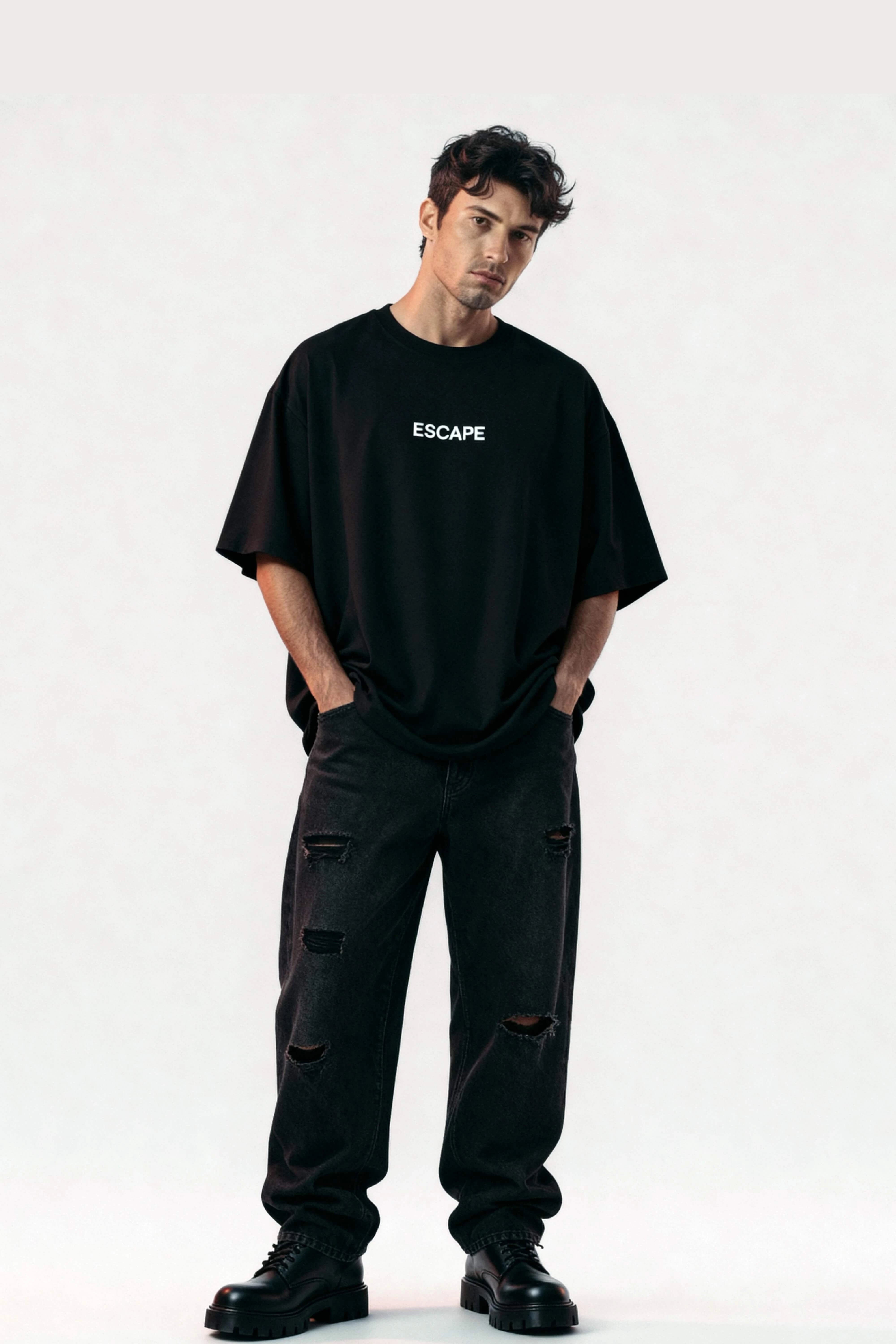 Oversized Black T-Shirt – Escape