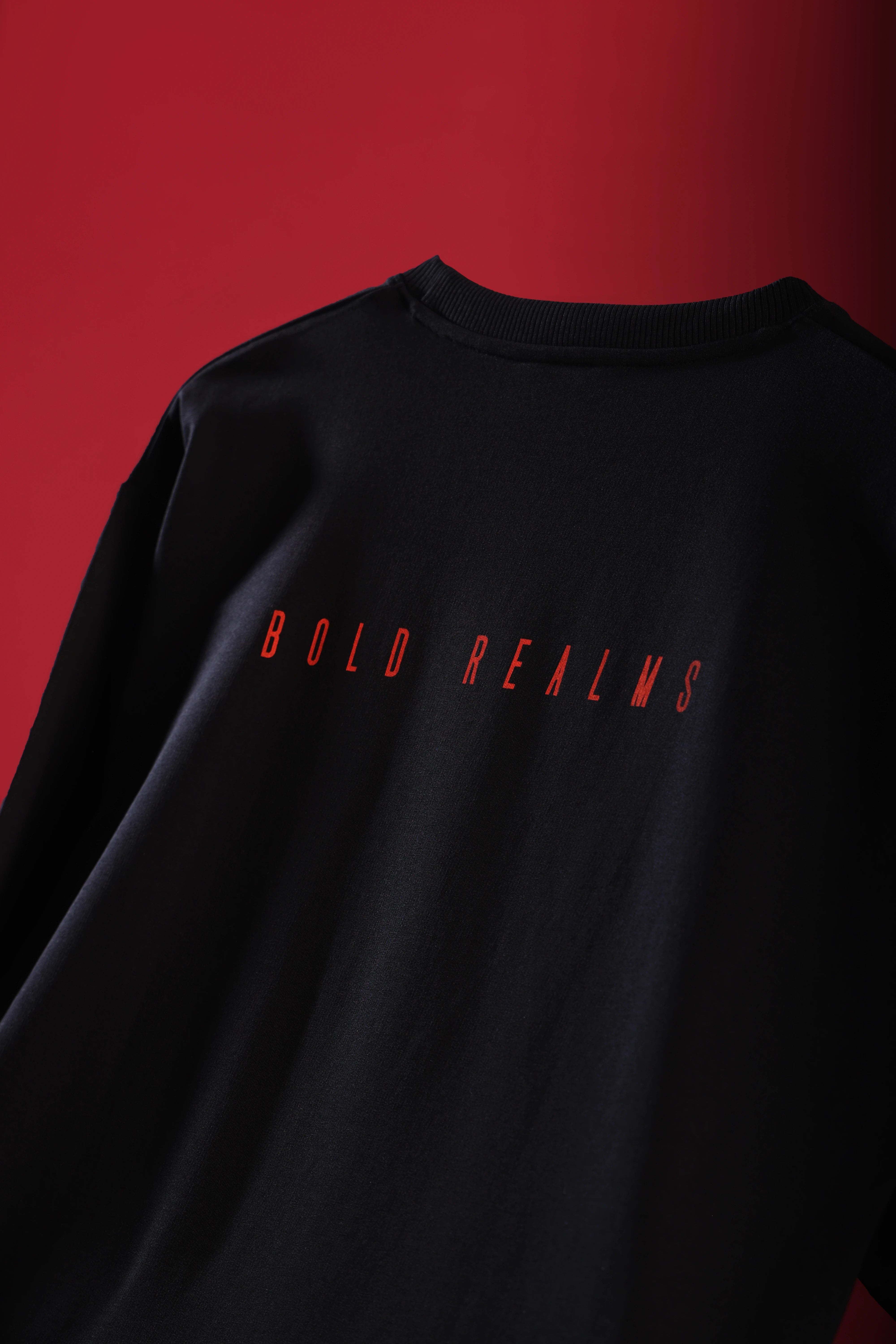 Men's Black Bold Realms Oversized T-Shirt