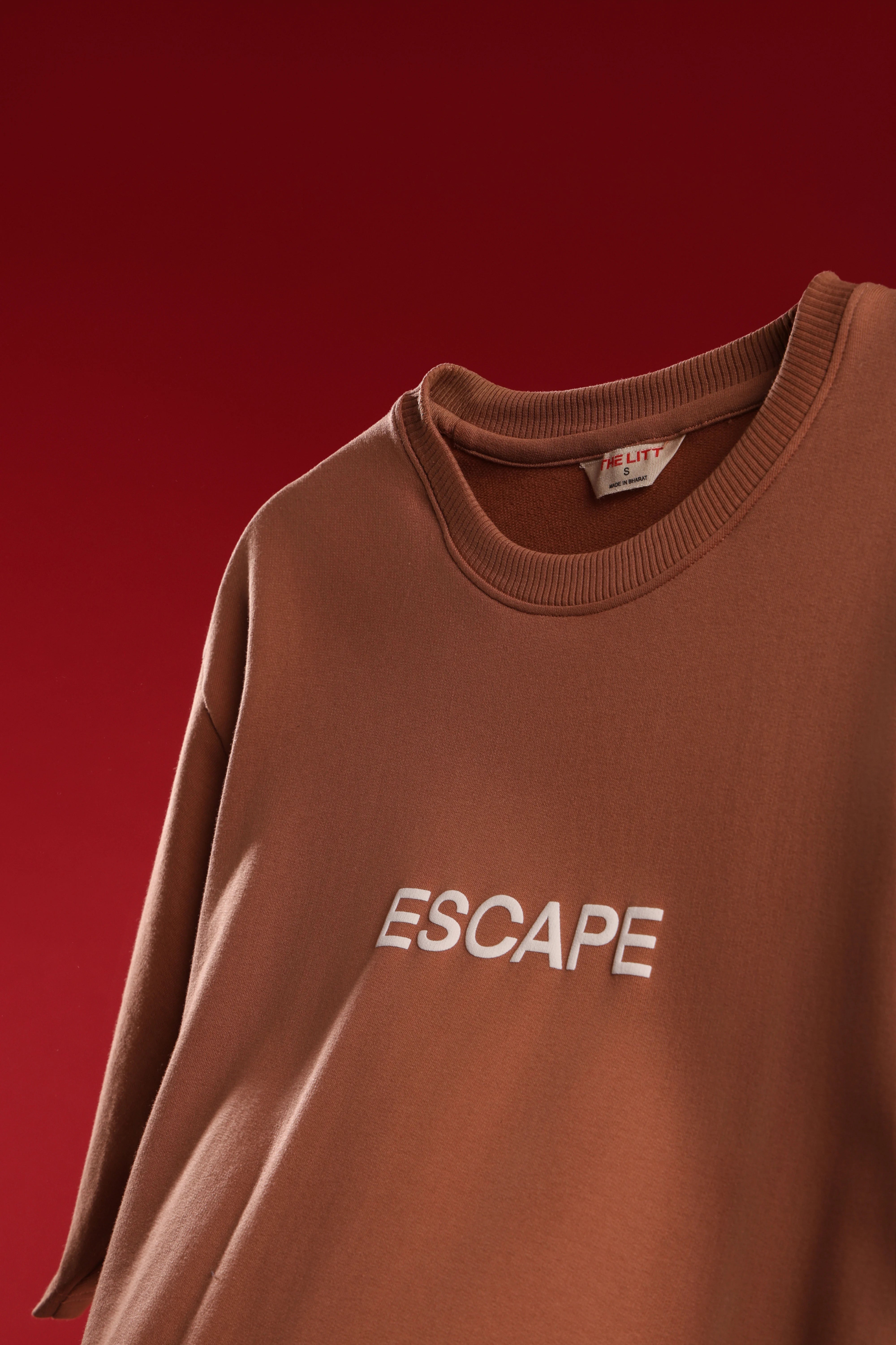 Oversized Brown T-Shirt – Escape