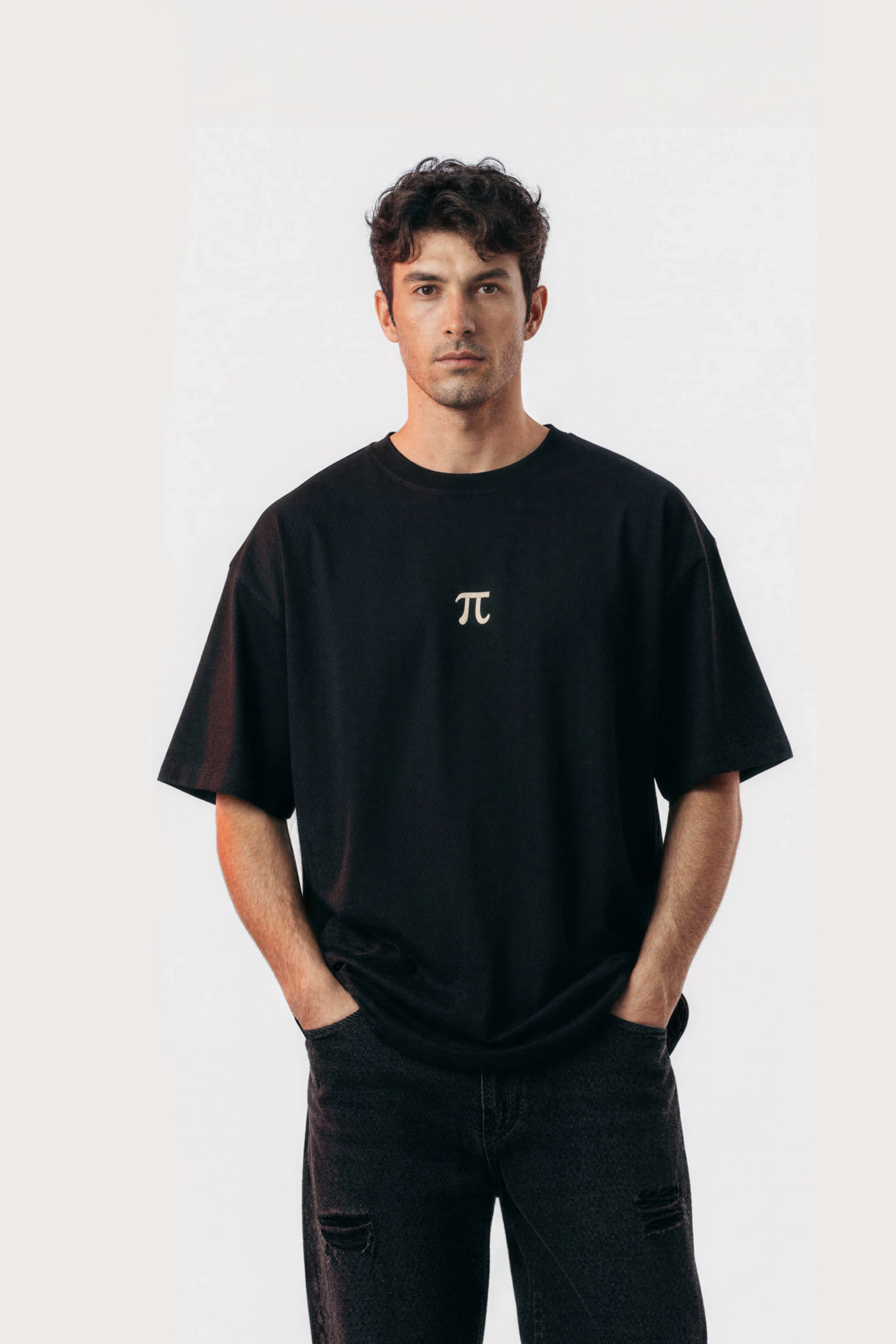 Relaxed fit black t-shirt – pie
