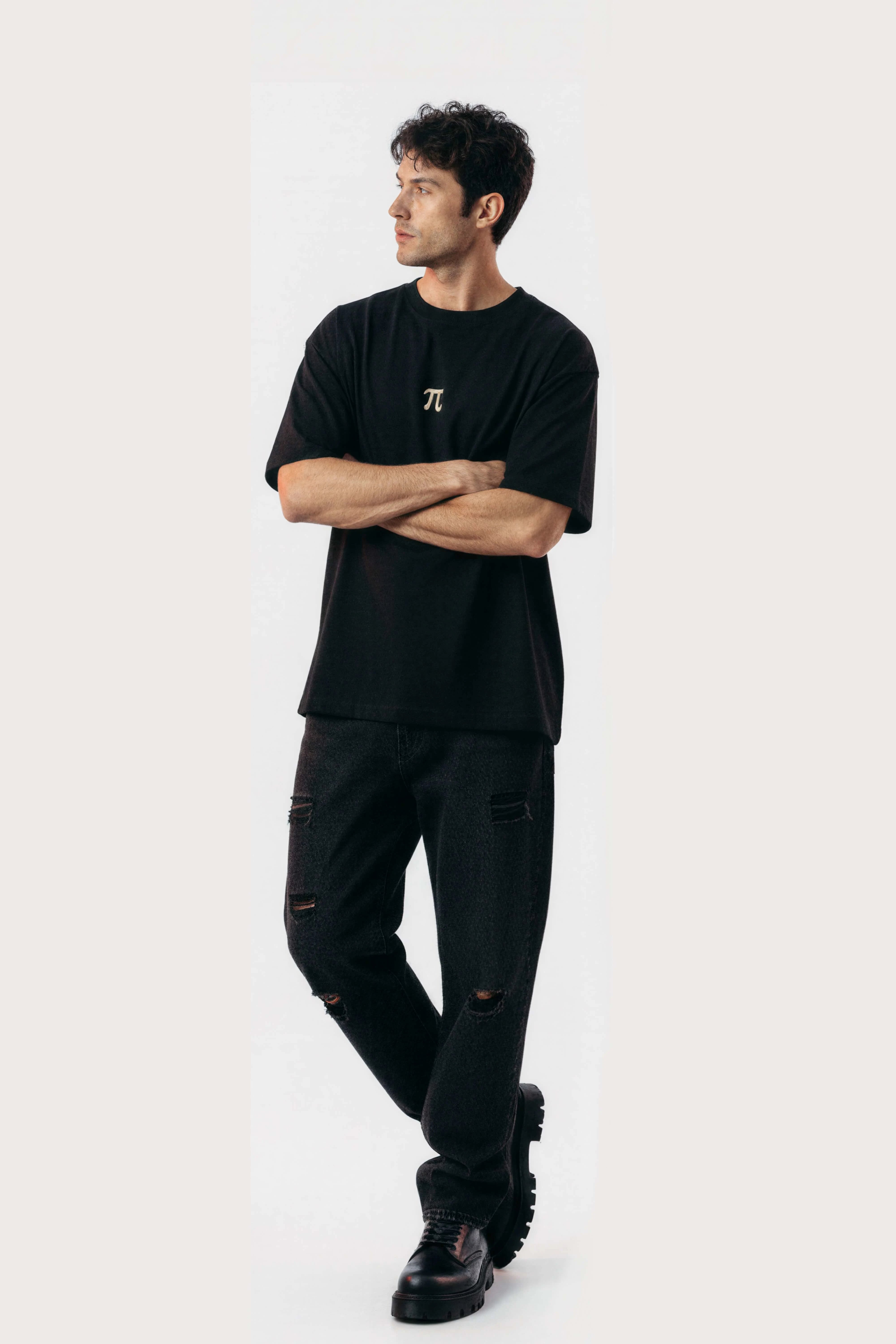 Relaxed fit black t-shirt – pie