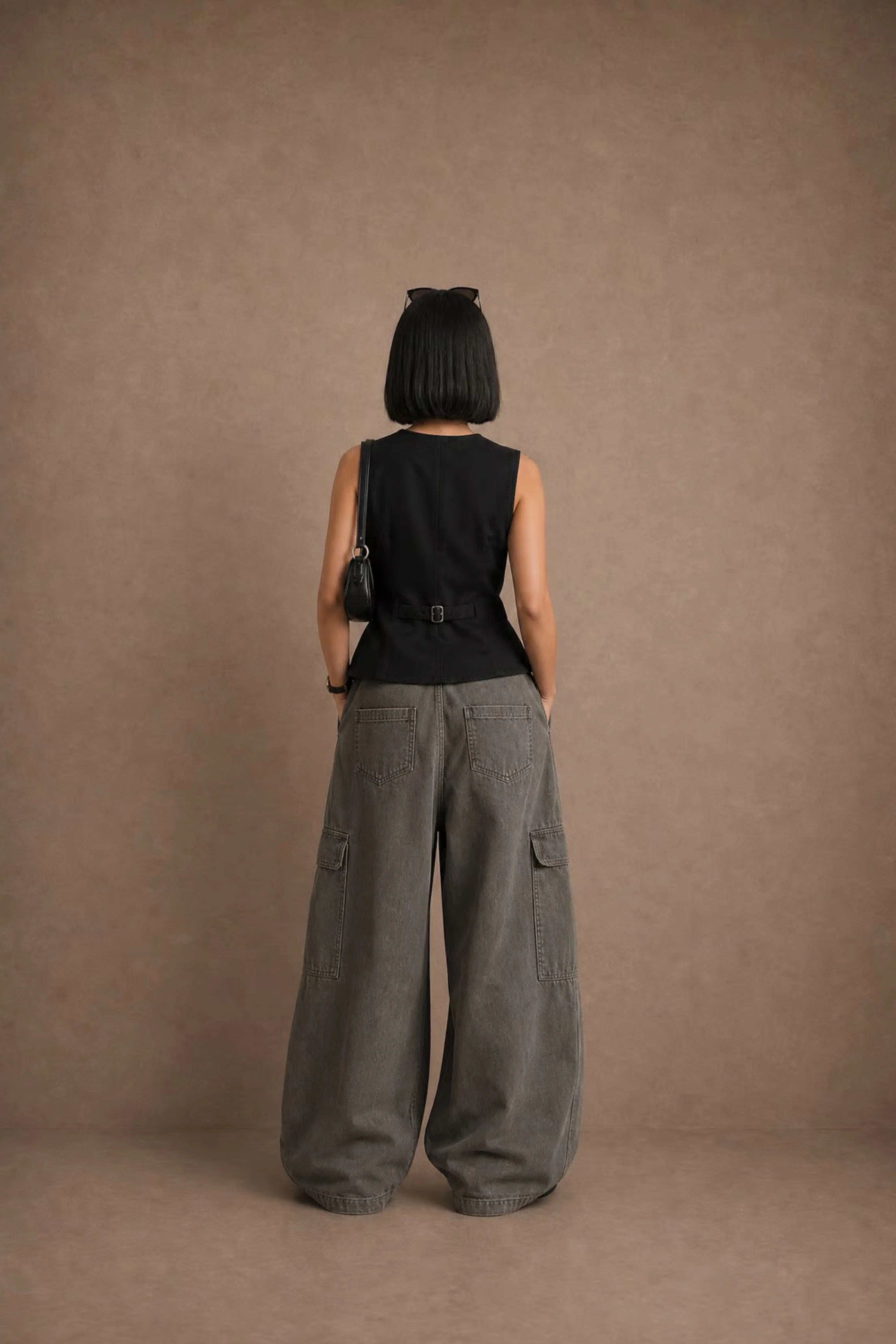 Women's Buttoned Waistcoat With Pocket Flaps
