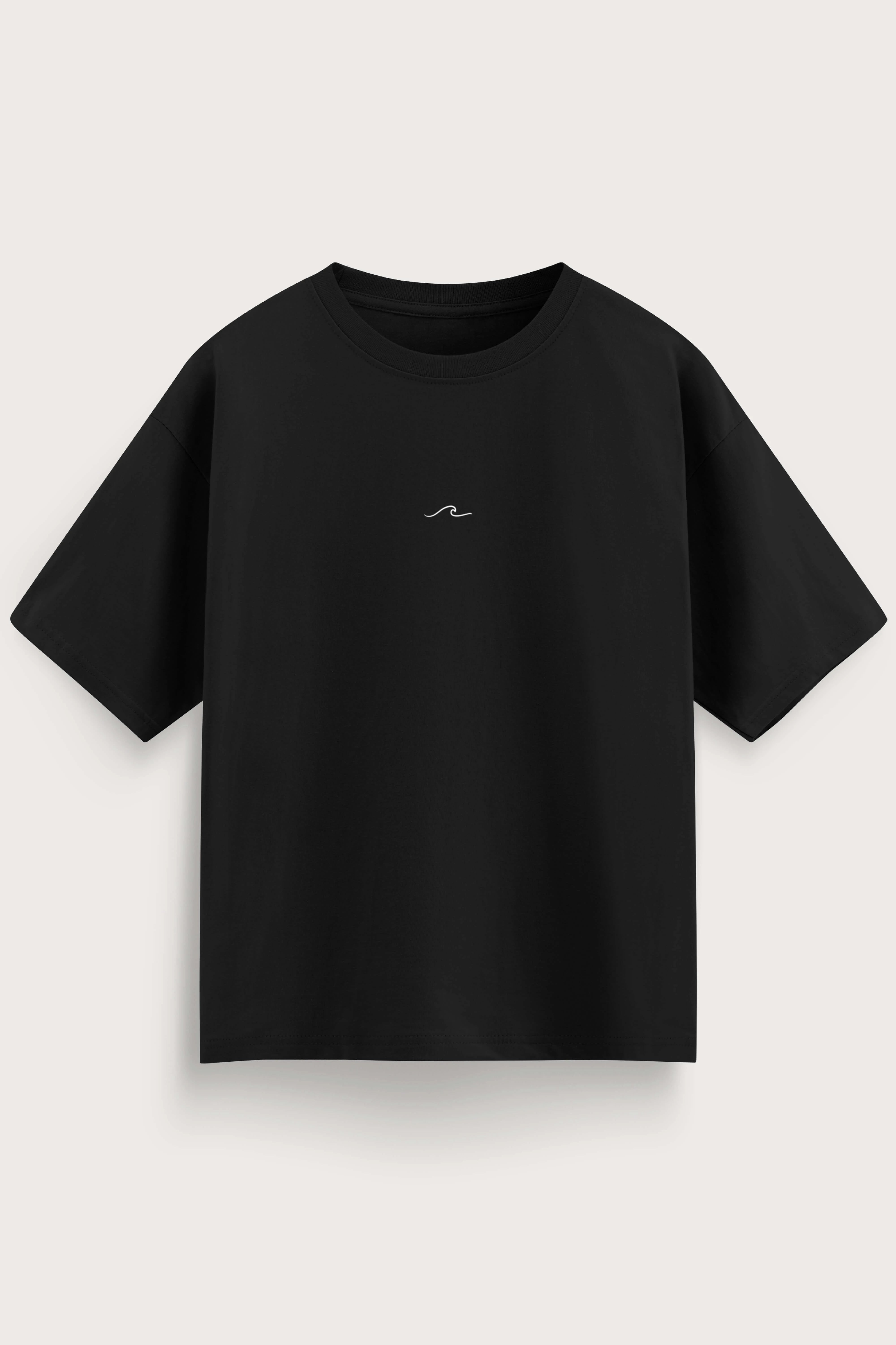 Oversized Black T-Shirt – Born to Discover