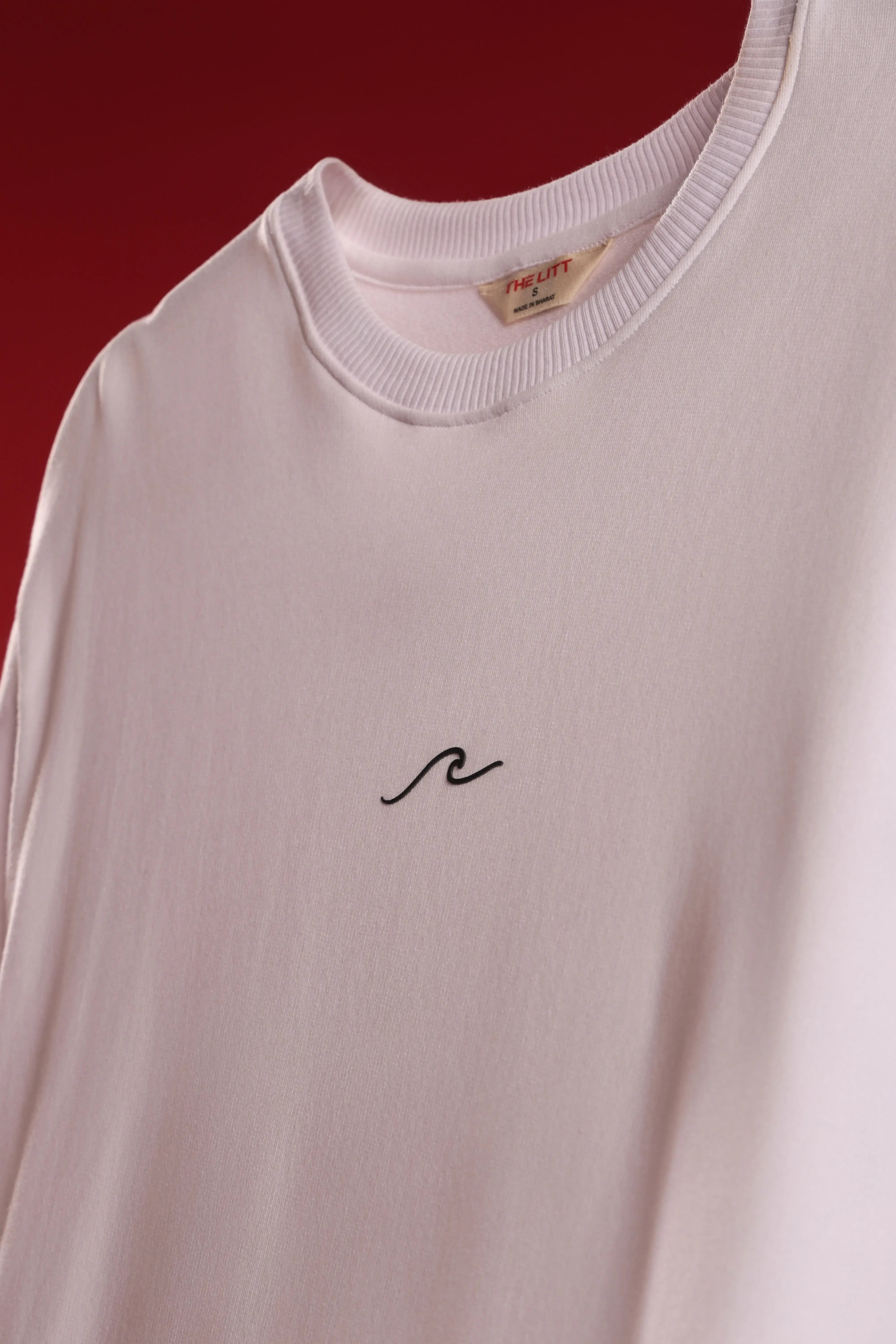 Oversized White T-Shirt – Born to Discover