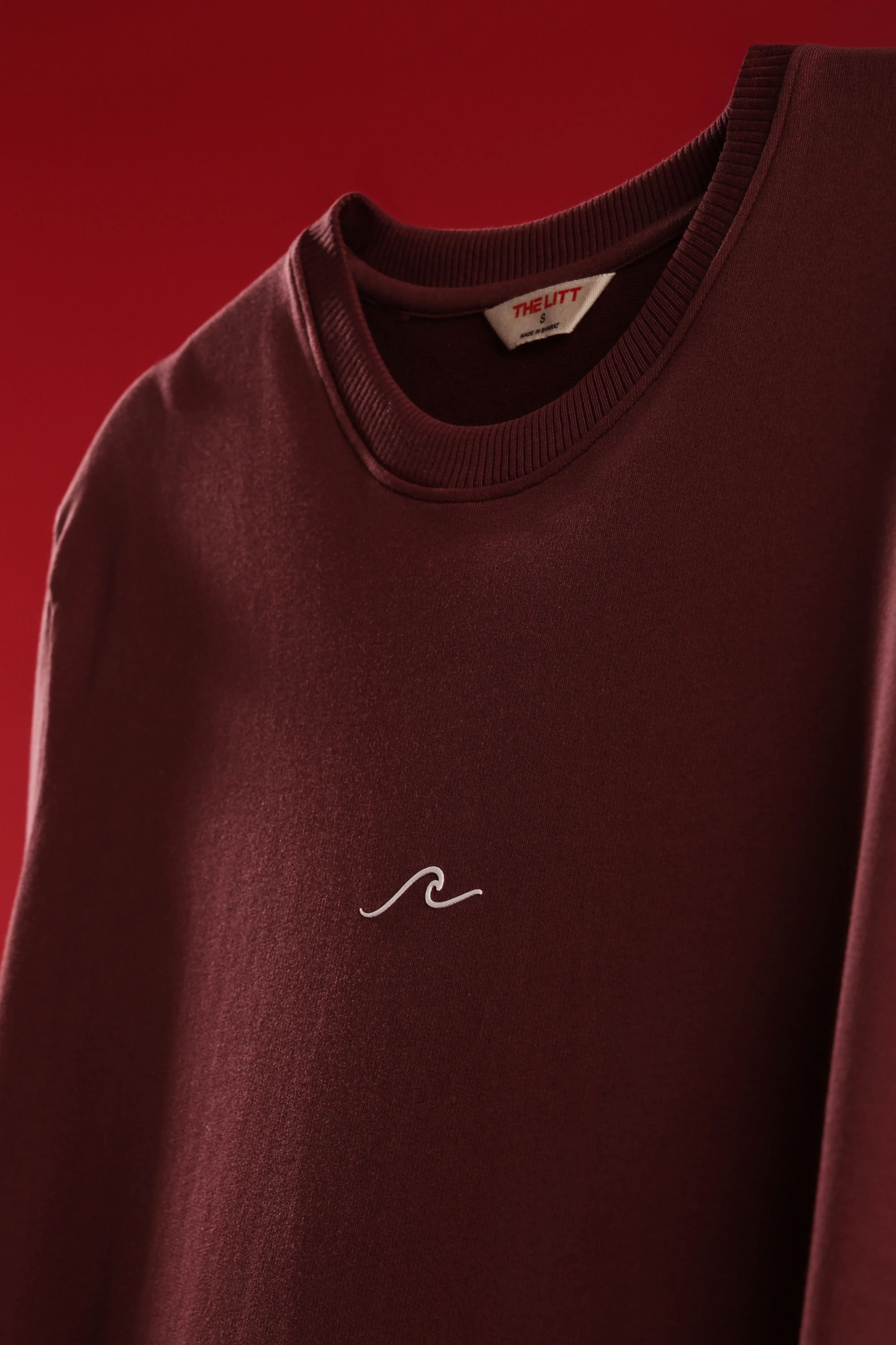 Oversized Wine T-Shirt – Born to Discover