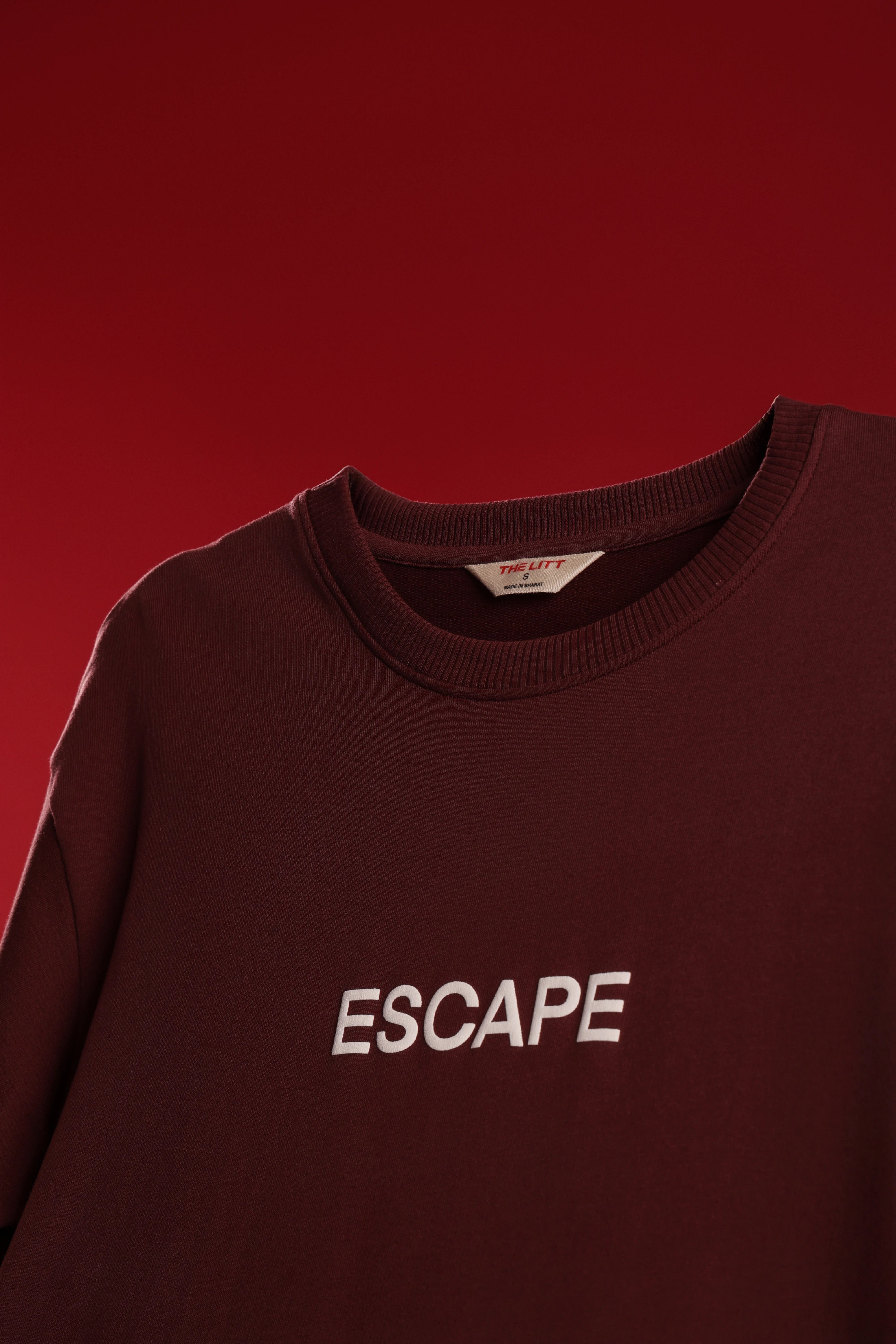men-oversized-wine-tshirt-escape-side