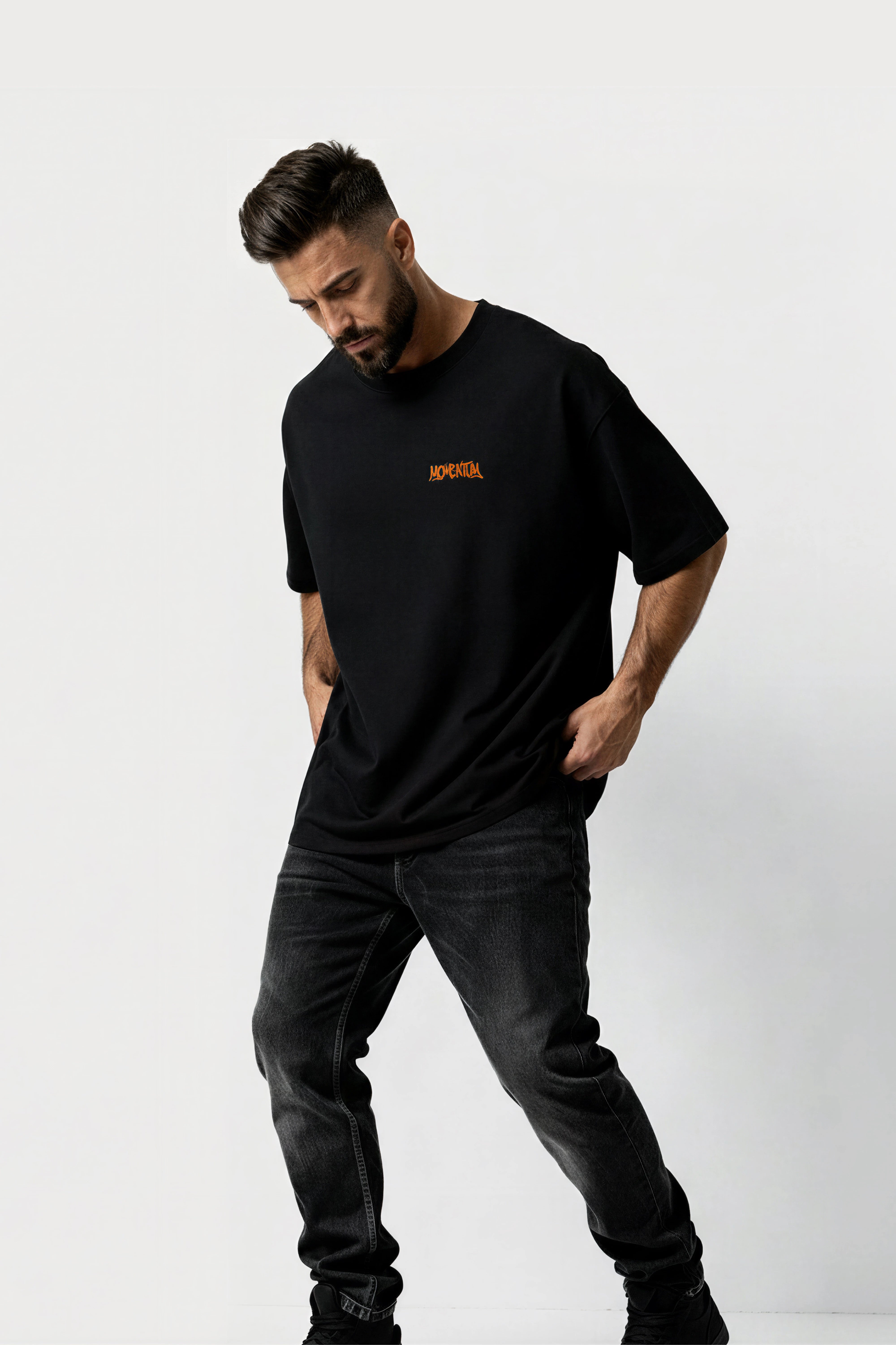 men-relaxed-fit-black-tshirt Momentum-model